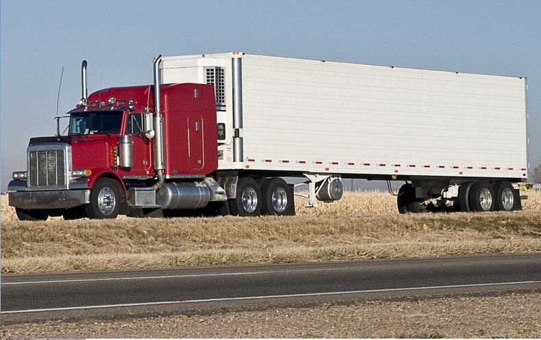 You are currently viewing What are the Benefits of Buying a Semi Truck in Arizona